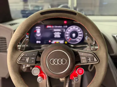 2018 اودي ار 8 في 10 بلس