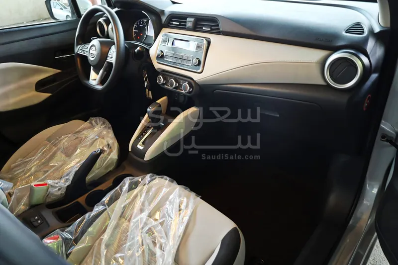 2024 نيسان صني