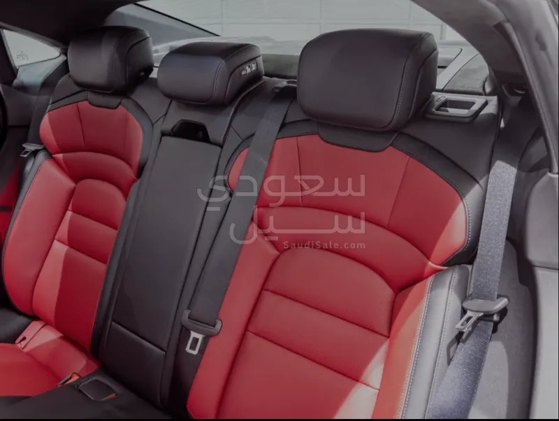 2025 بورش تايكان تيربو