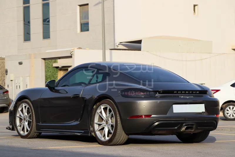 2018 بورش 718 كايمان