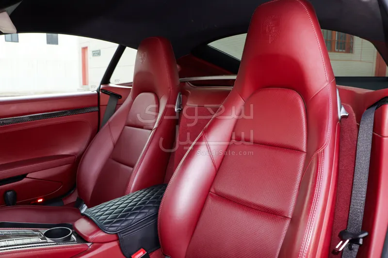 2018 بورش 718 كايمان
