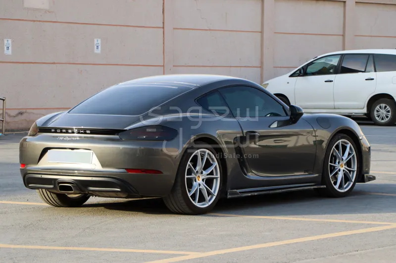 2018 بورش 718 كايمان