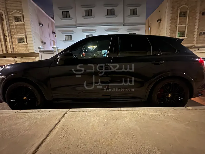 2013 بورش كايين جي تي اس
