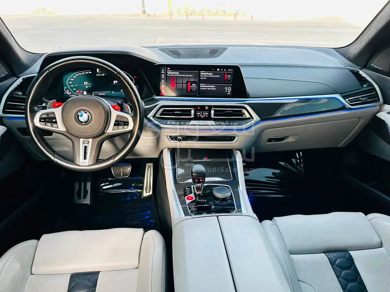 2021 بي ام دبليو الفئة اكس 5 إم كومبيتيشن
