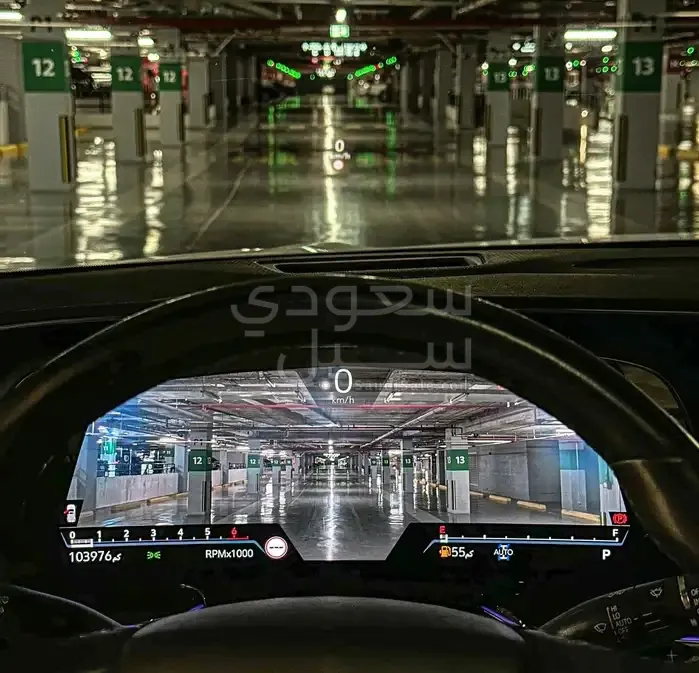 2022 كاديلاك اسكاليد بلاتينيوم