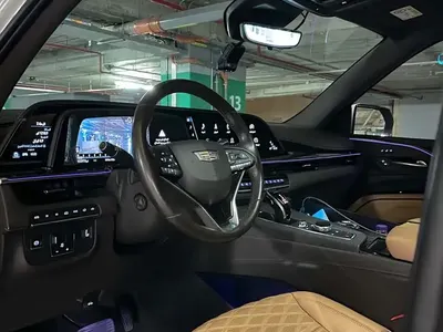 2022 كاديلاك اسكاليد بلاتينيوم