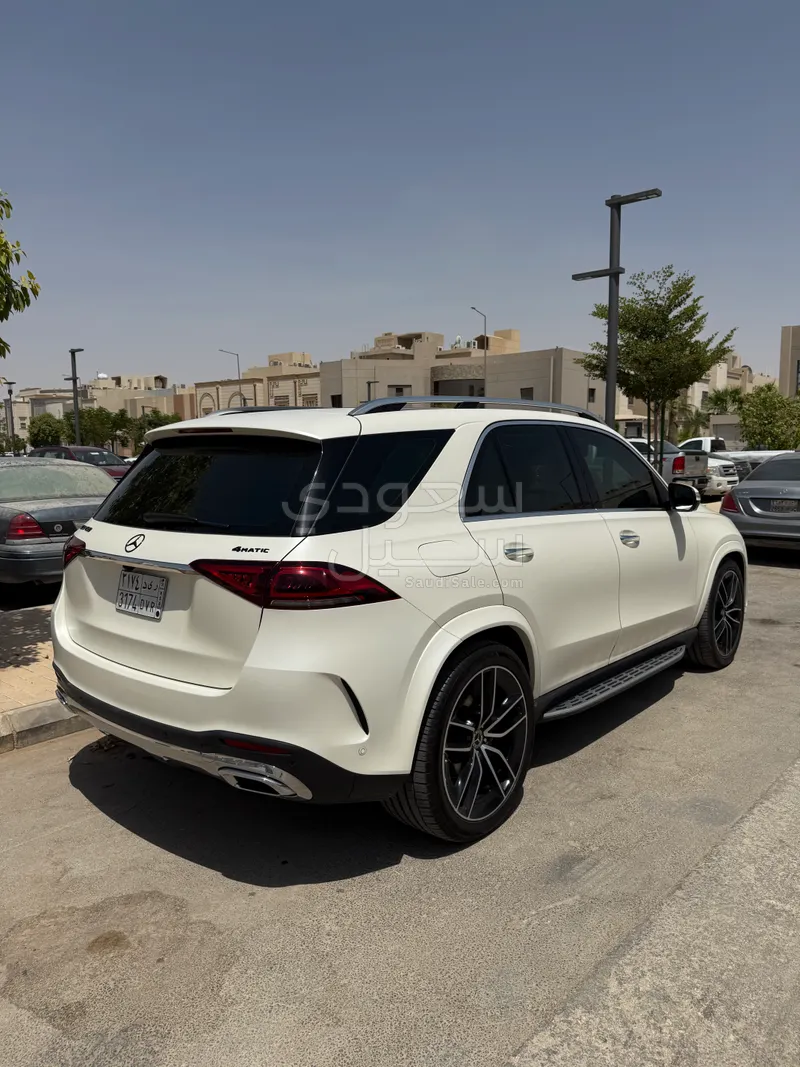 2020 مرسيدس - بنز جي إل إي 450 أي إم جي