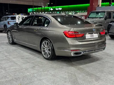 2018 بي ام دبليو الفئة السابعة 730 إل أي