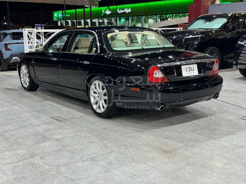 2008 جاكوار اكس جي