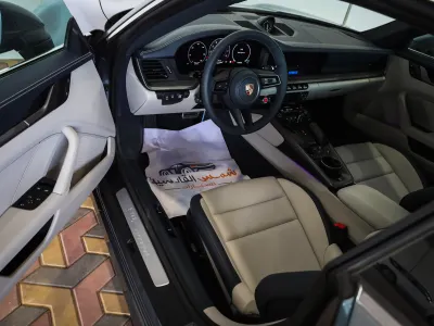 2026 بورش 911 كاريرا
