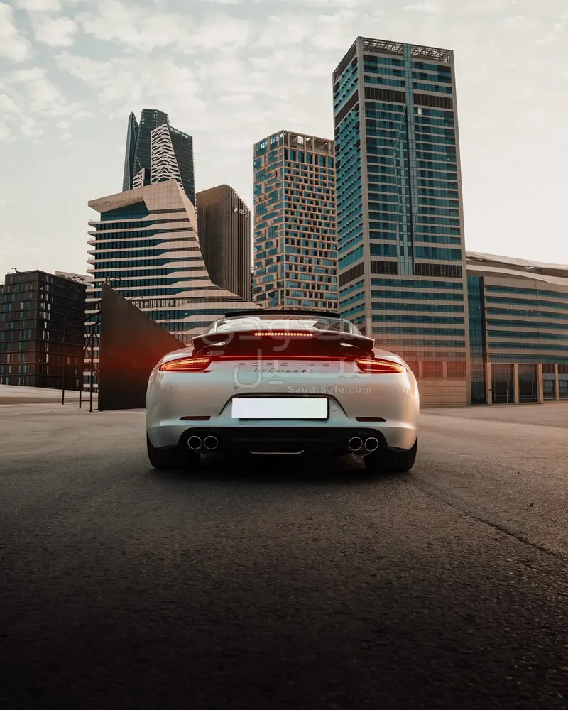 2014 بورش 911 كاريرا 4 اس