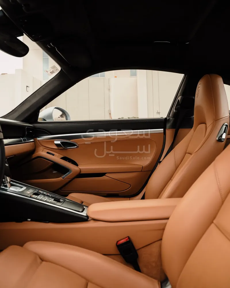 2014 بورش 911 كاريرا 4 اس