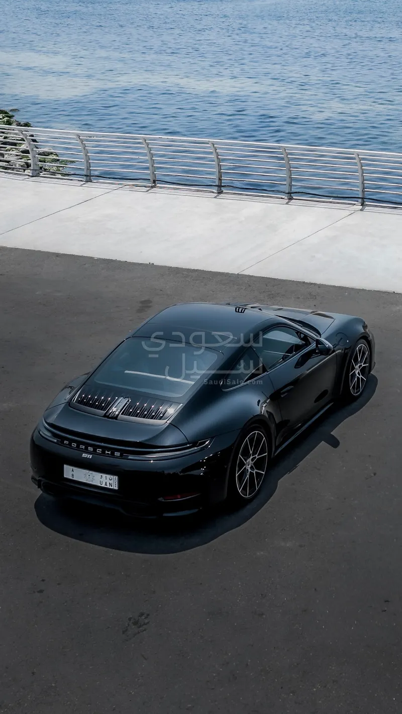 2025 بورش 911 كاريرا 911 توربو