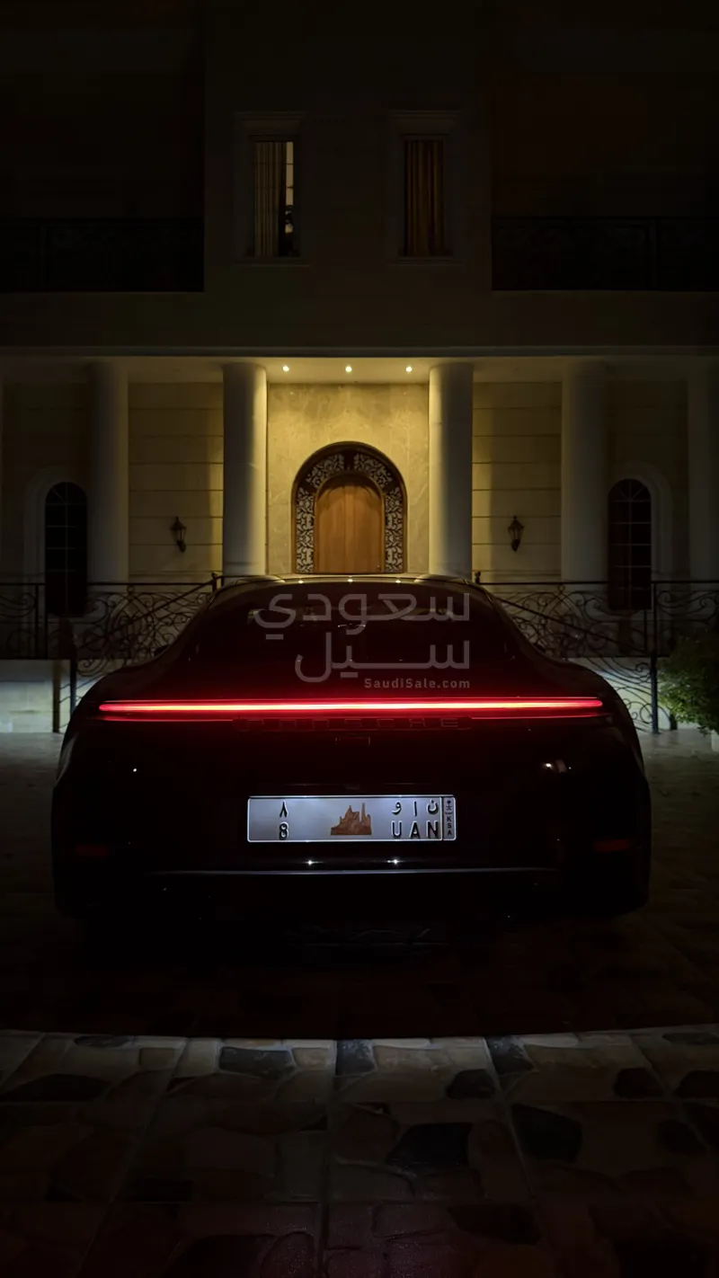 2025 بورش 911 كاريرا 911 توربو