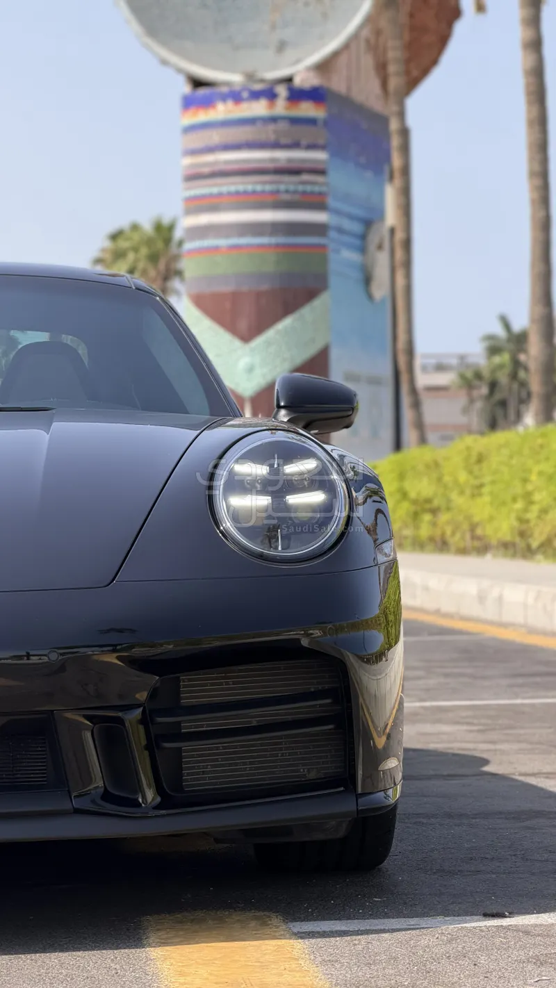 2025 بورش 911 كاريرا 911 توربو
