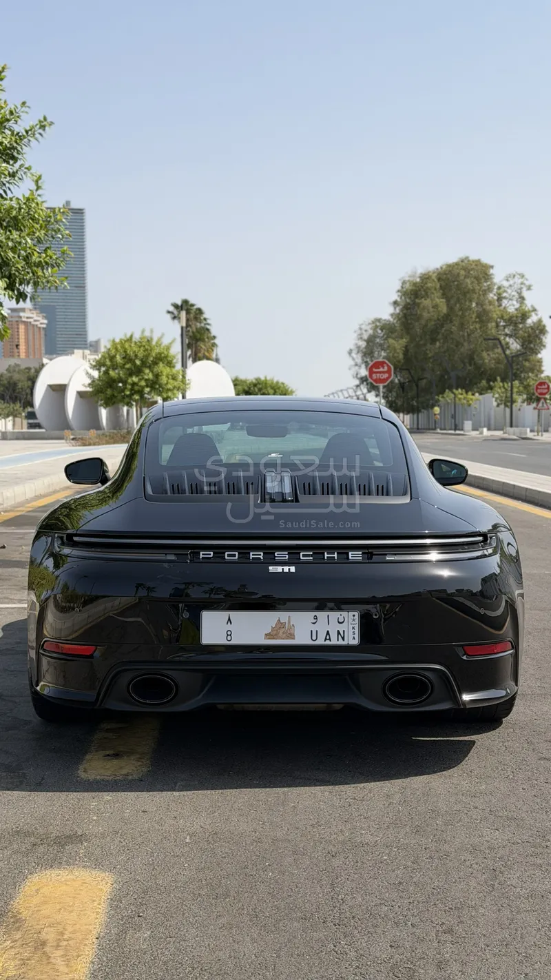 2025 بورش 911 كاريرا 911 توربو
