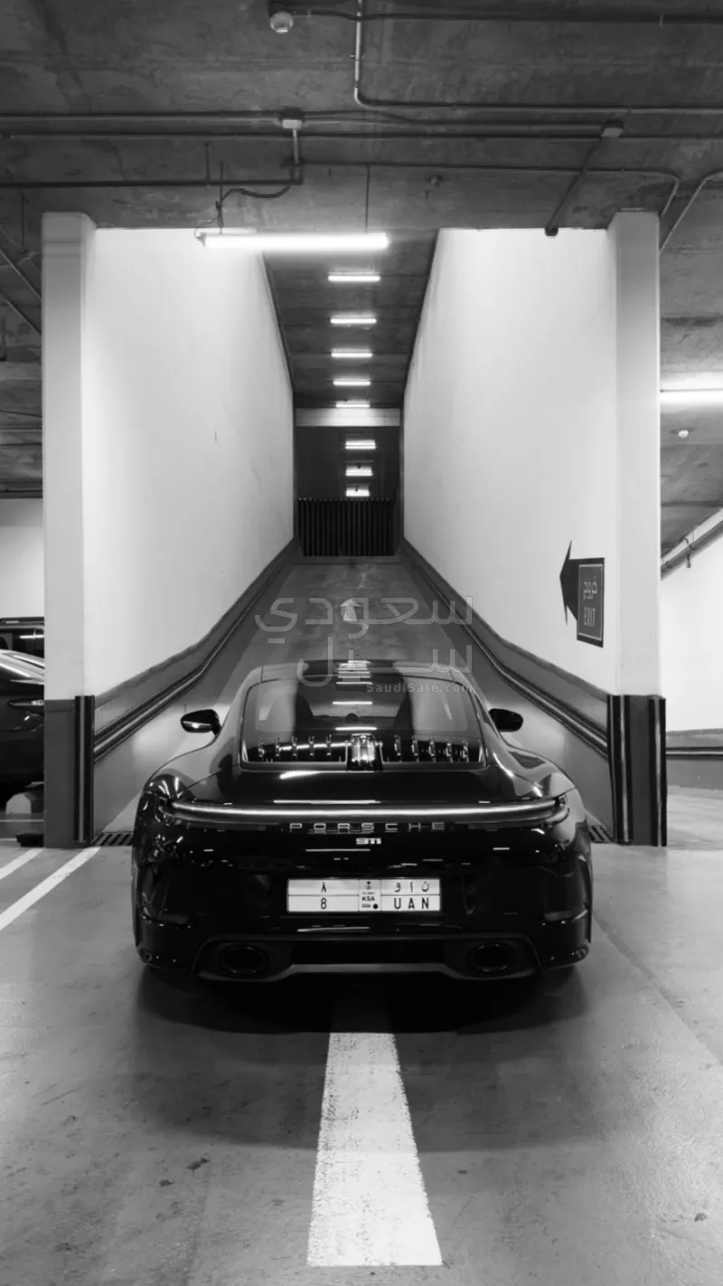 2025 بورش 911 كاريرا 911 توربو