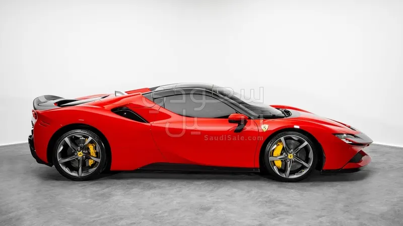2023 فيراري سبايدر اس اف 90