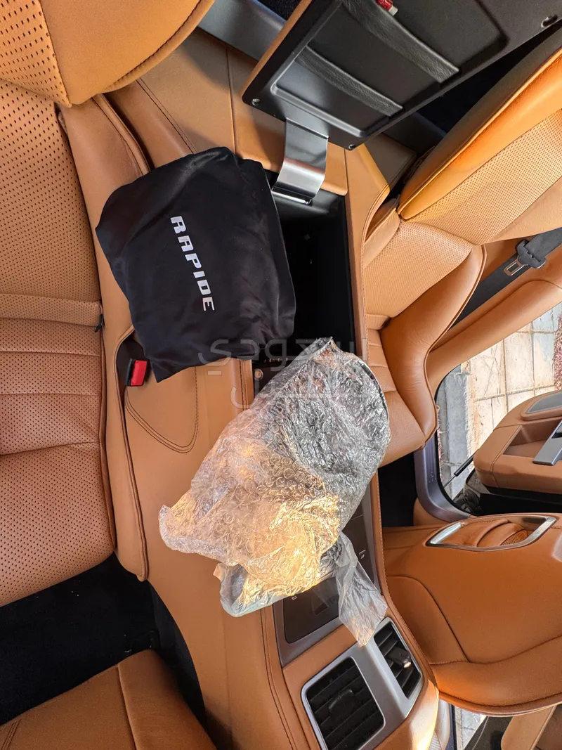2011 استون مارتن رابيد