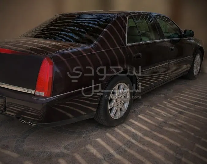 2009 كاديلاك دي تي اس بلاتينيوم