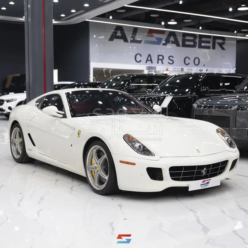 2010 فيراري 599