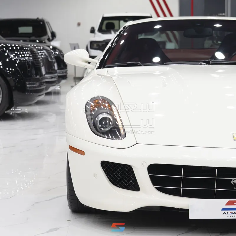 2010 فيراري 599
