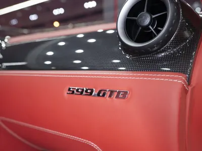 2010 فيراري 599