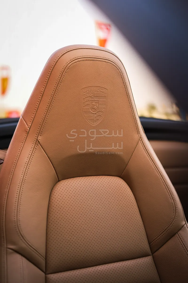 2020 بورش 911 كاريرا كابريوليه