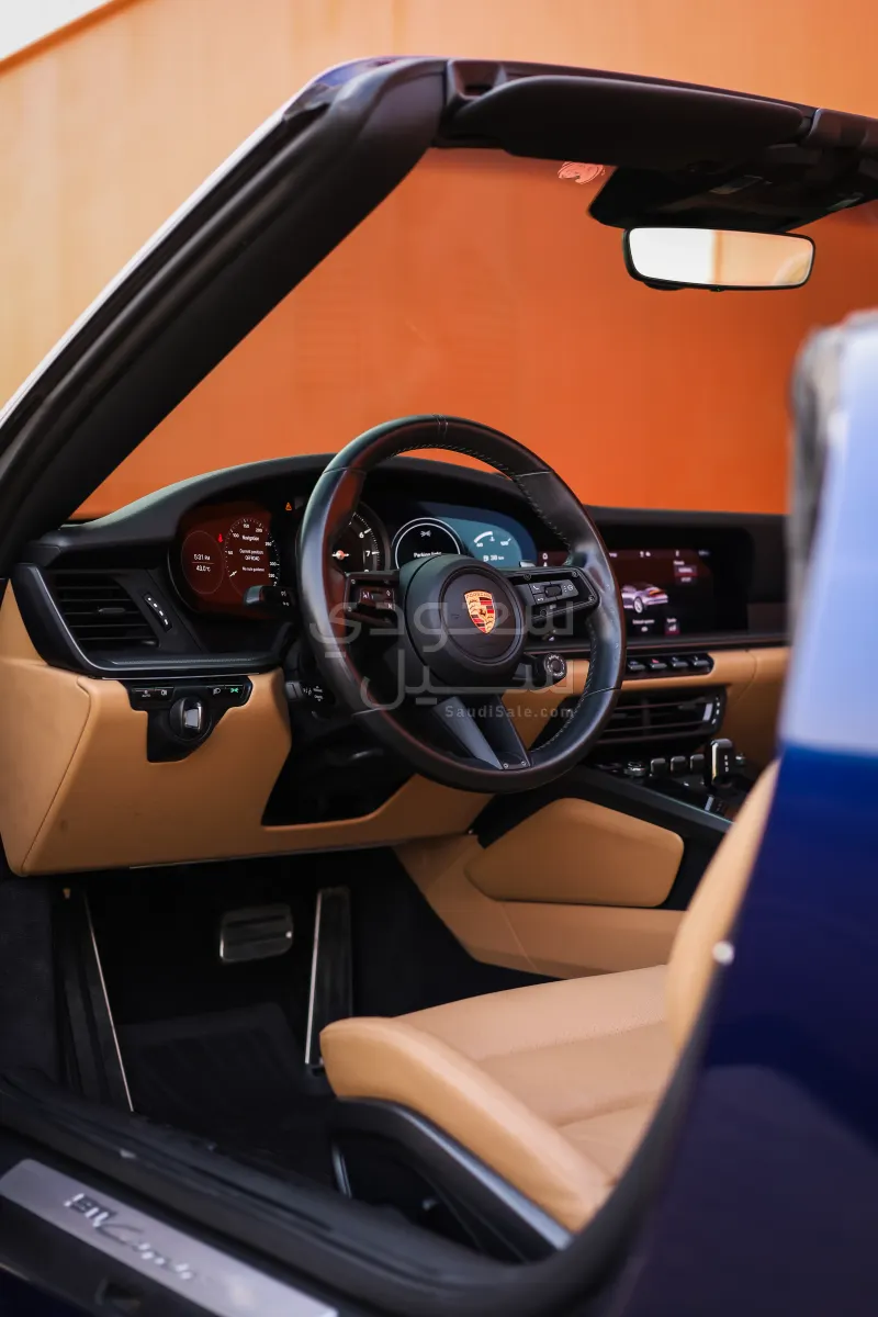 2020 بورش 911 كاريرا كابريوليه
