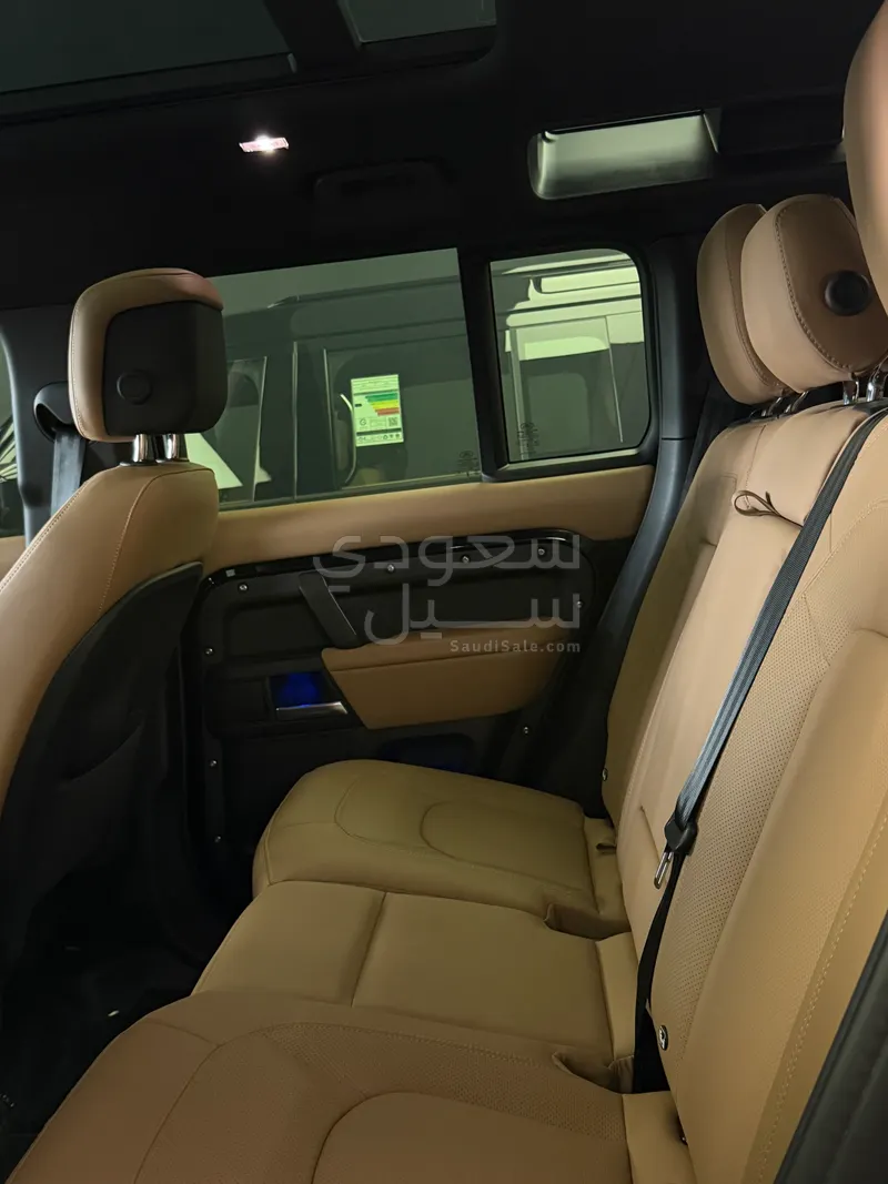 2025 لاند روفر ديفيندر 110 اكس داينمك اتش اس اي