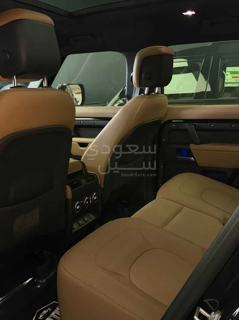 2025 لاند روفر ديفيندر 110 اكس داينمك اتش اس اي