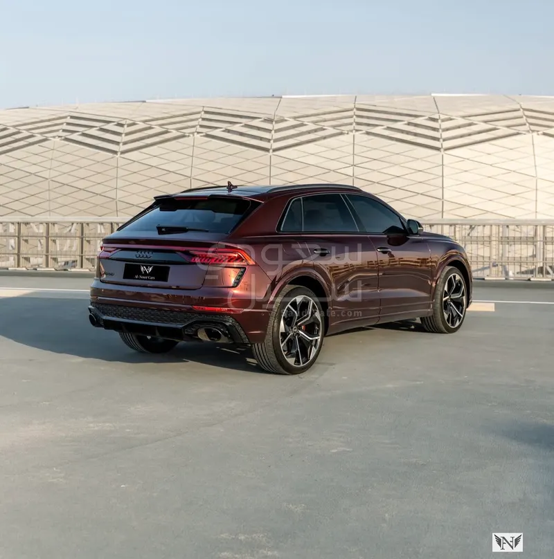 2023 اودي ار اس كيو 8