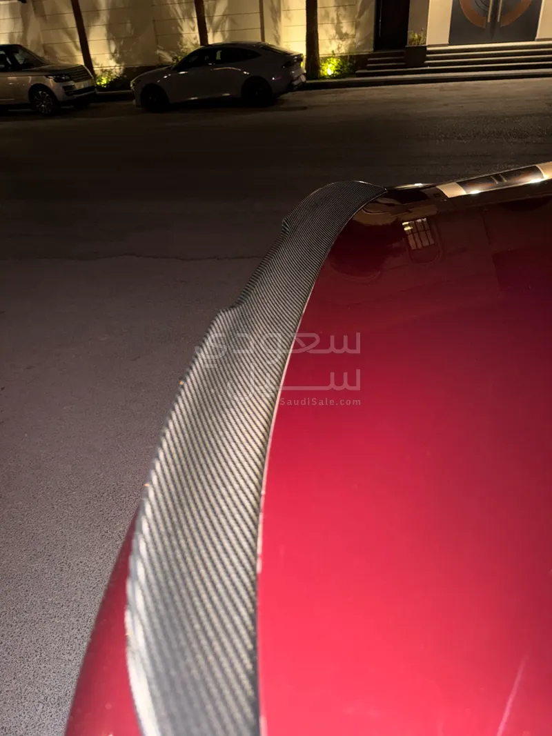 2020 بي ام دبليو الفئة ام إم 8 كومبيتيشن
