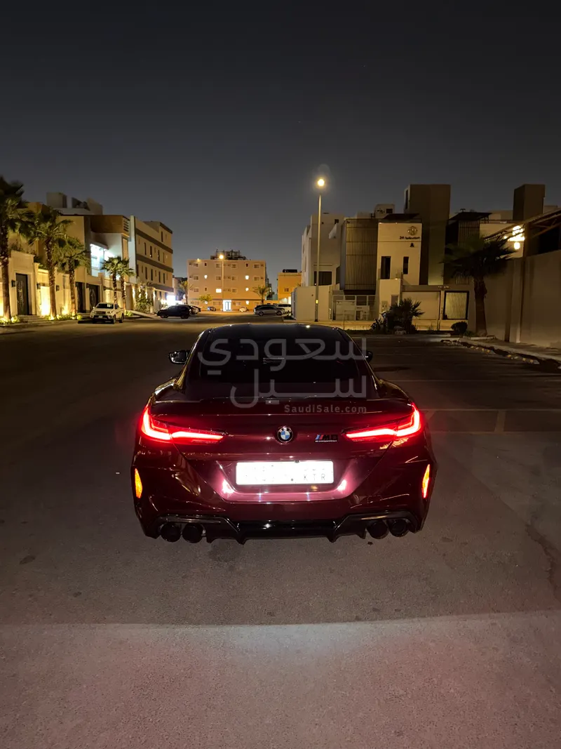 2020 بي ام دبليو الفئة ام إم 8 كومبيتيشن