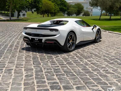 2023 فيراري جي تي بي 296