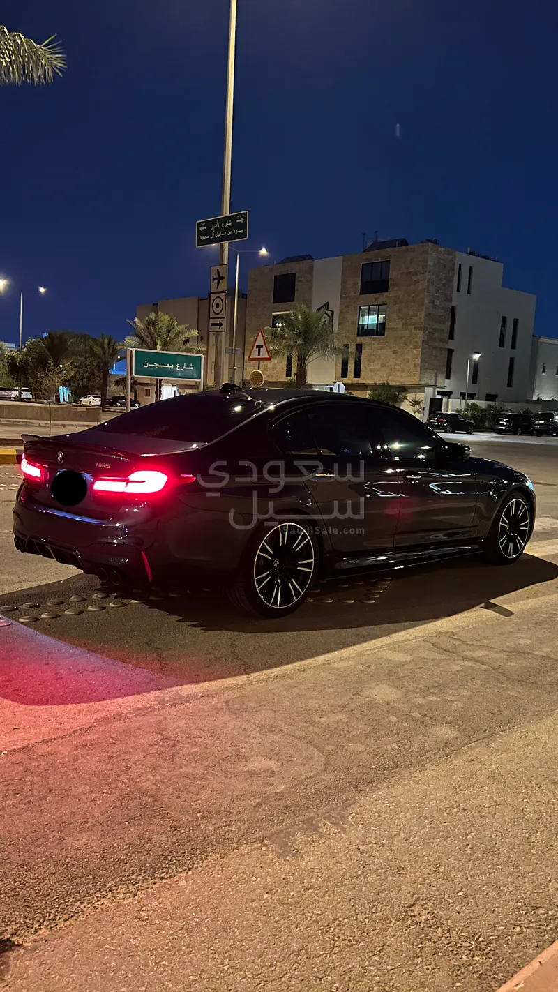 2018 بي ام دبليو الفئة ام إم 5 كومباتيشن باكج