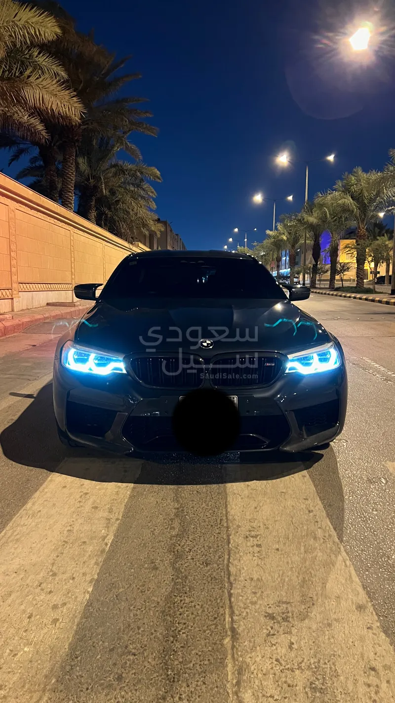 2018 بي ام دبليو الفئة ام إم 5 كومباتيشن باكج