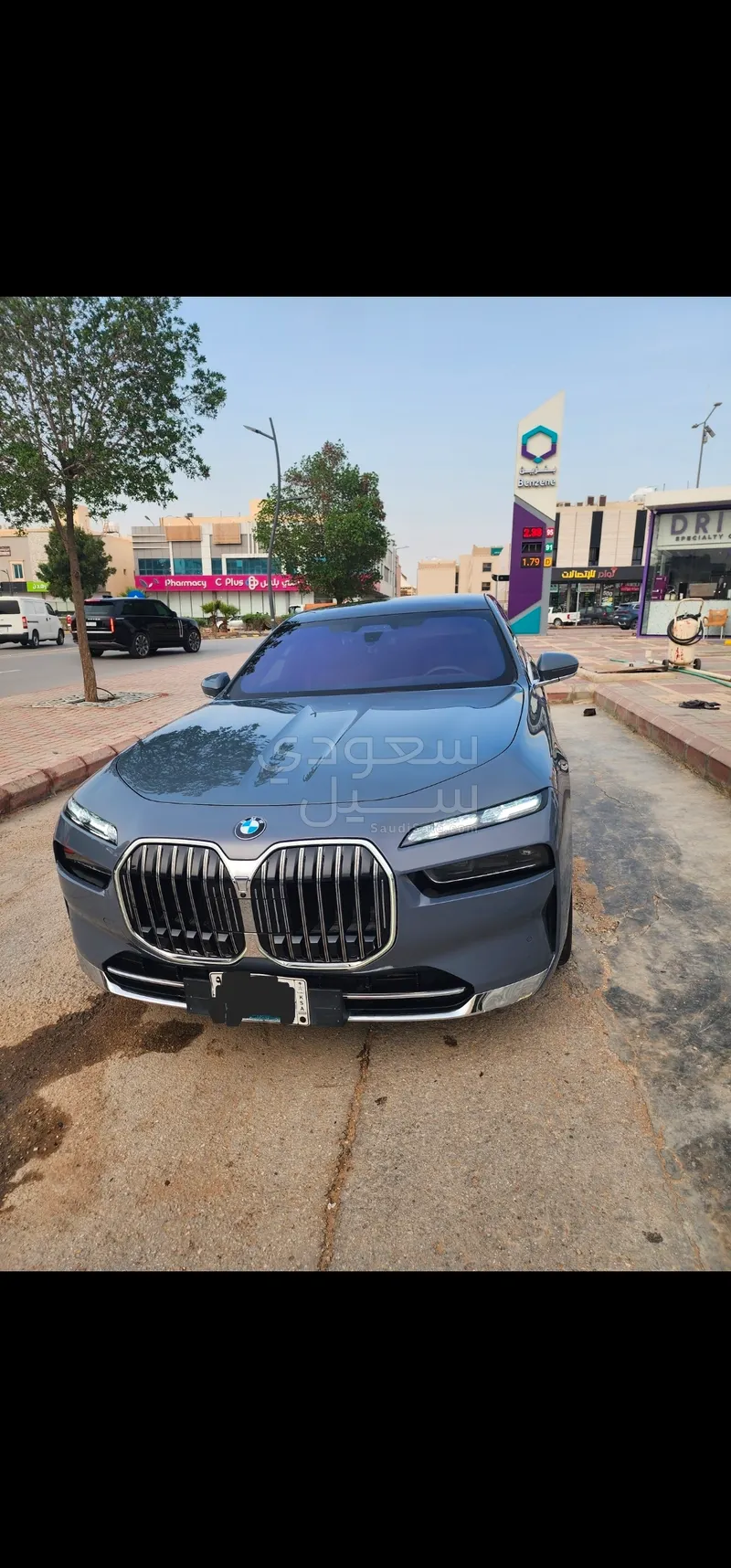 2024 بي ام دبليو الفئة السابعة 735 إل أي