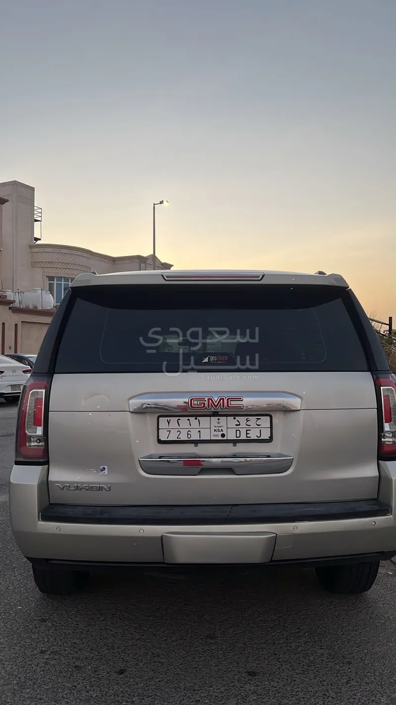 2015 جي ام سي يوكون اس ال اي