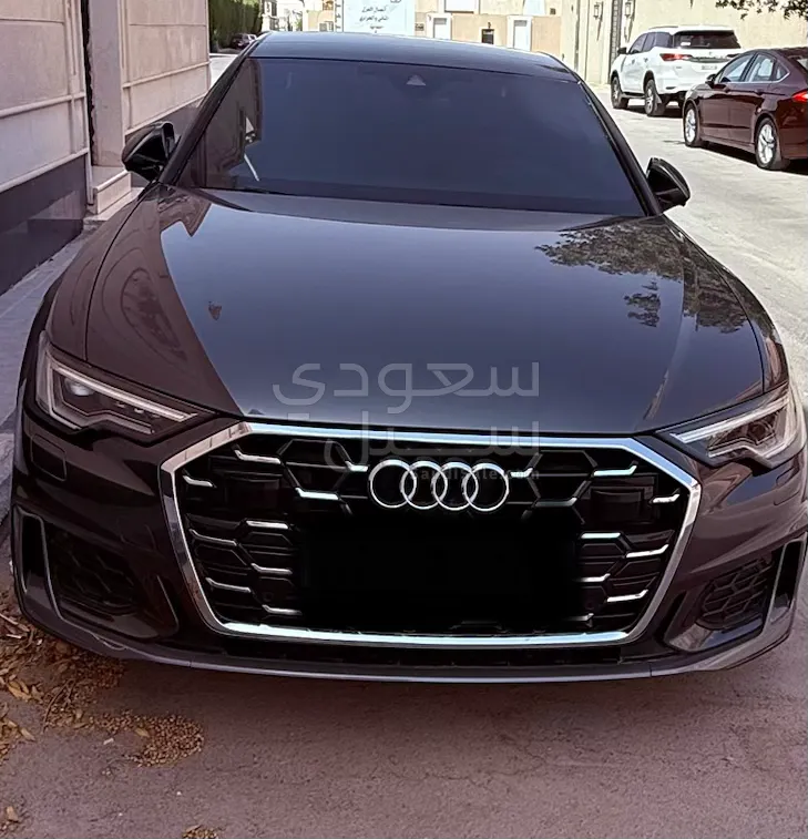 2025 اودي اي 6 اس لاين