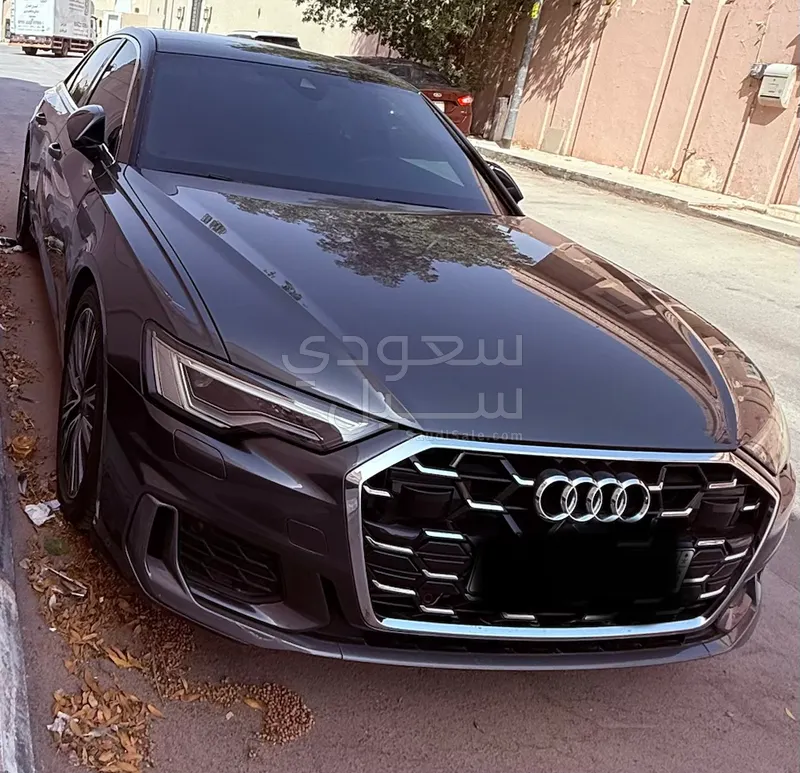 2025 اودي اي 6 اس لاين