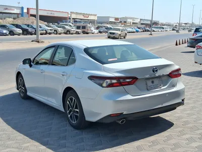 2023 تويوتا كامري ال اي