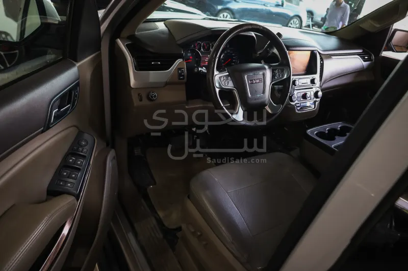 2015 جي ام سي يوكون اس ال اي