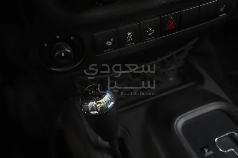 2017 جييب رانجلر صحارى