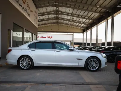 2014 بي ام دبليو الفئة السابعة 730 إل أي