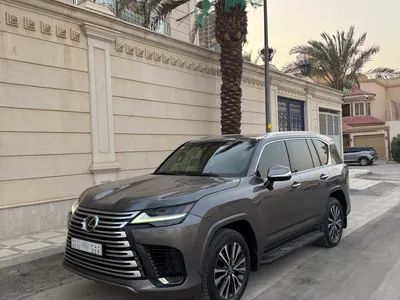 2023 لكزس إل إكس 600 BB