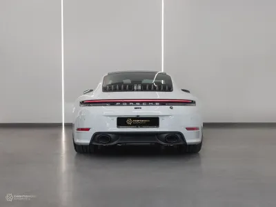 2026 بورش 911 كاريرا