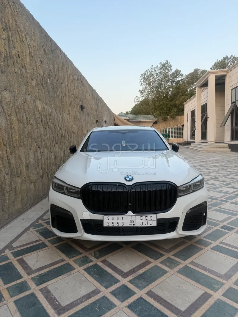 2020 بي ام دبليو الفئة السابعة 740 إل أي