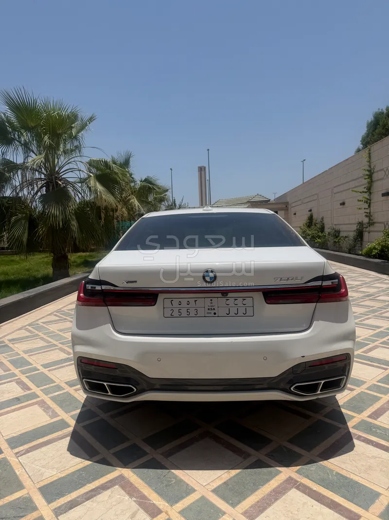 2020 بي ام دبليو الفئة السابعة 740 إل أي