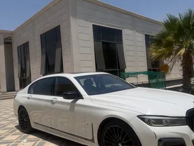 2020 بي ام دبليو الفئة السابعة 740 إل أي